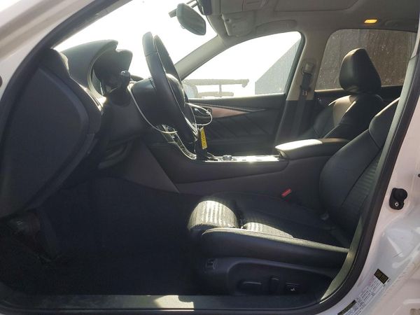2018 INFINITI Q50 — DENT