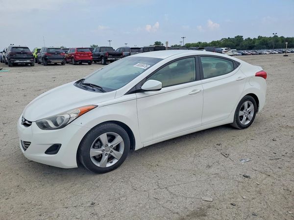 2013 HYUNDAI ELANTRA