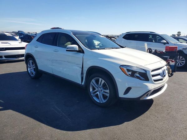 2015 MERCEDES-BENZ GLA GLA250 4-MATIC
