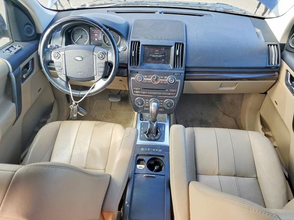 2013 LAND ROVER LR2 HSE — CKPT