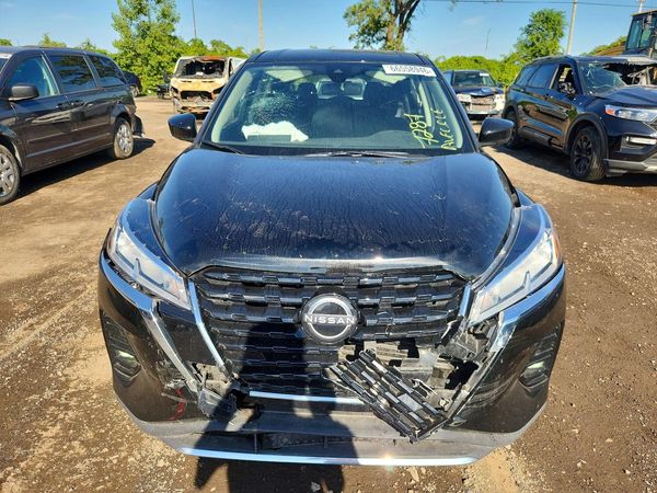 2025 NISSAN KICKS PLAY S