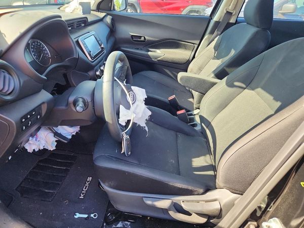 2025 NISSAN KICKS PLAY S