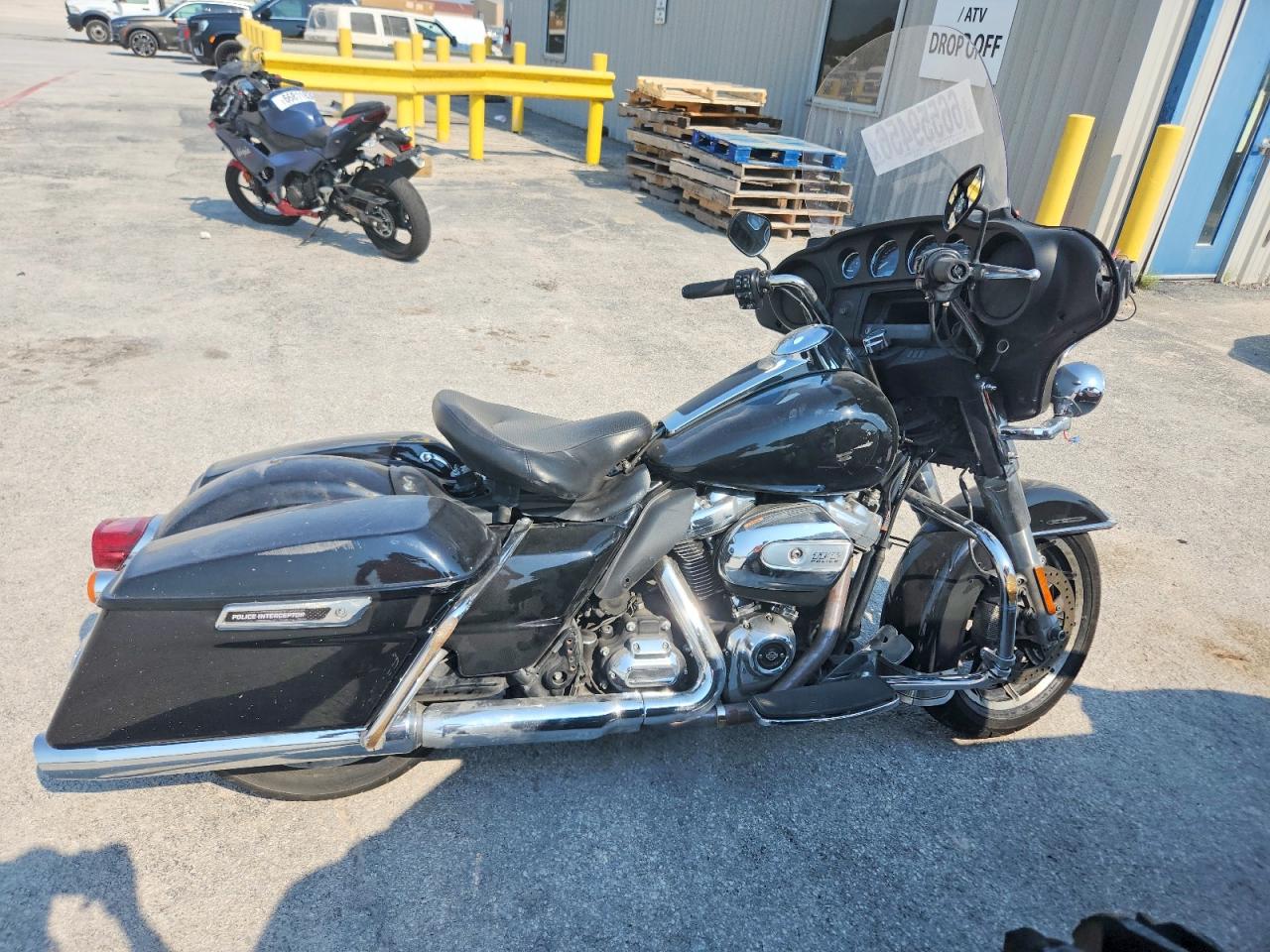 2023 HARLEY-DAVIDSON FLHTP