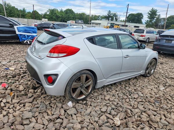 2013 HYUNDAI VELOSTER