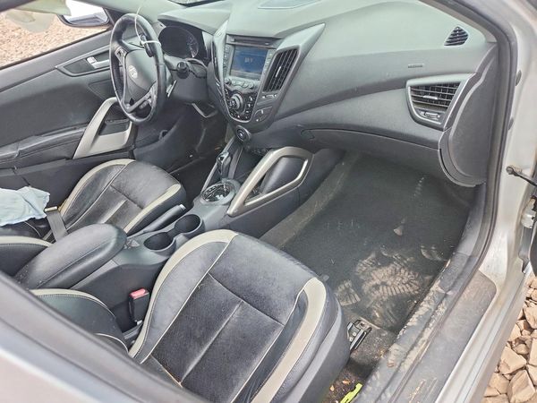 2013 HYUNDAI VELOSTER
