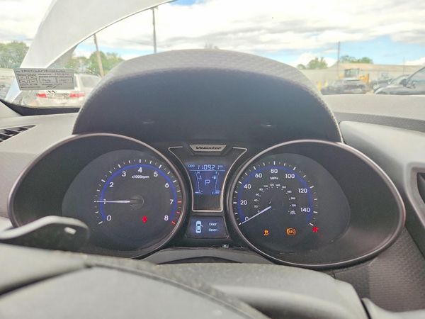 2013 HYUNDAI VELOSTER