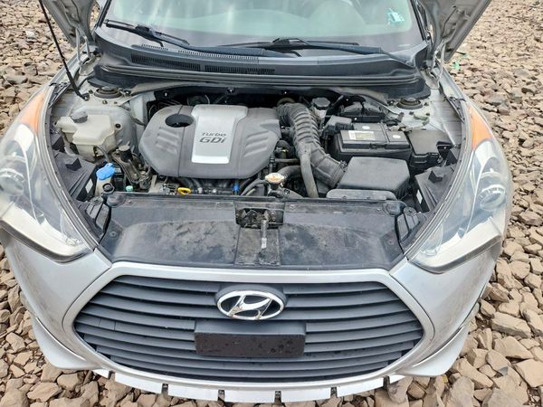 2013 HYUNDAI VELOSTER