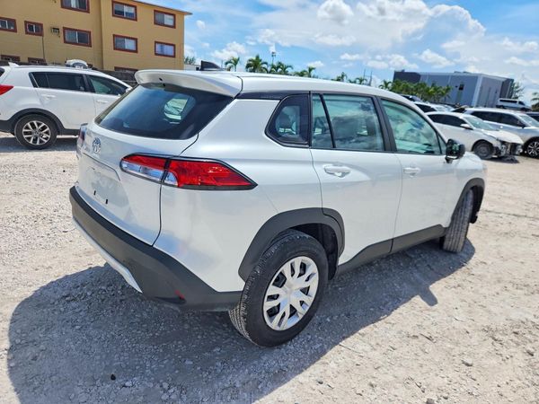 2025 TOYOTA COROLLA CROSS