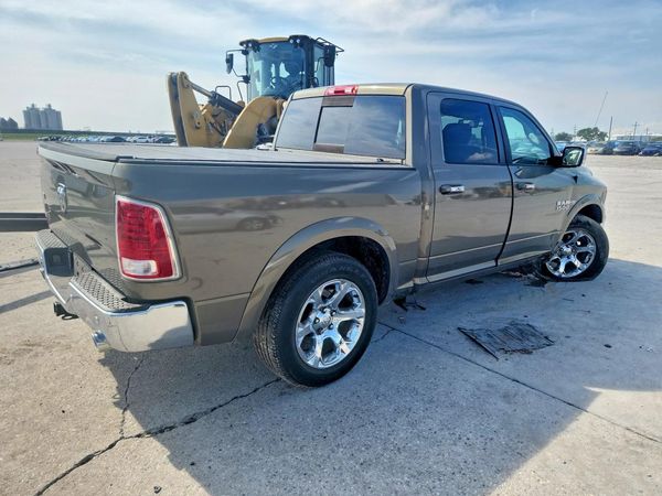 2015 RAM 1500 Laramie