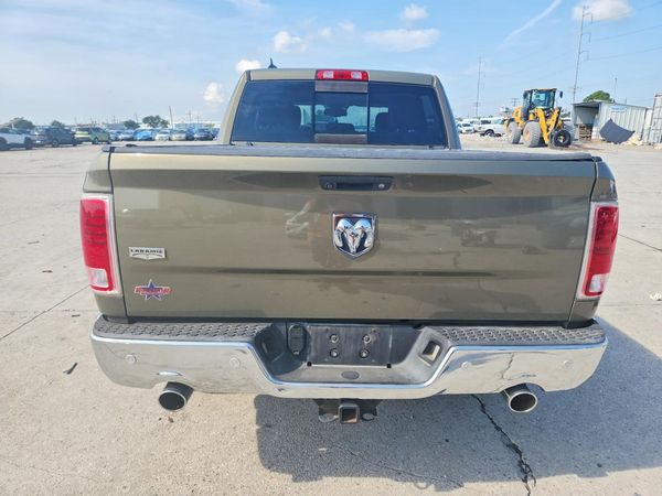 2015 RAM 1500 Laramie