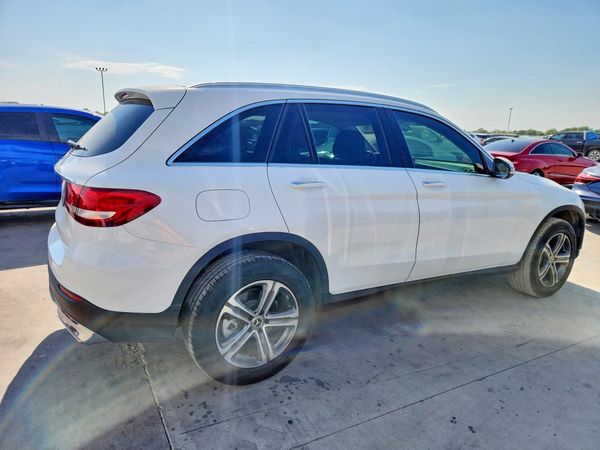 2019 MERCEDES-BENZ GLC GLC300