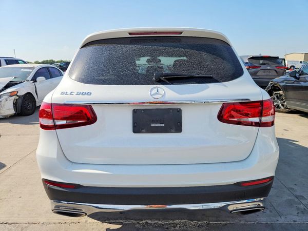 2019 MERCEDES-BENZ GLC GLC300
