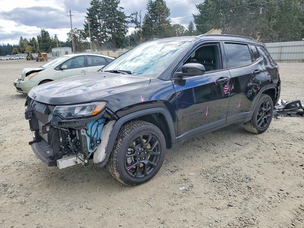 2026 JEEP COMPASS Latitude/North