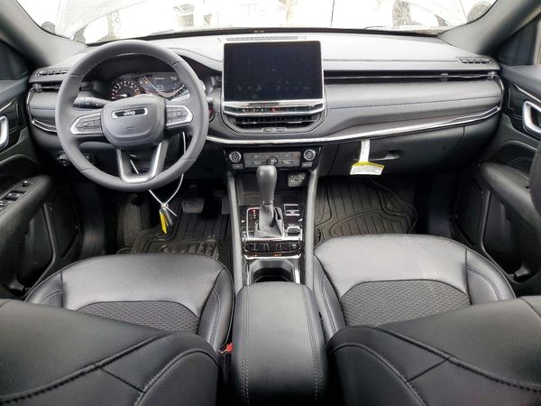 2026 JEEP COMPASS Latitude/North
