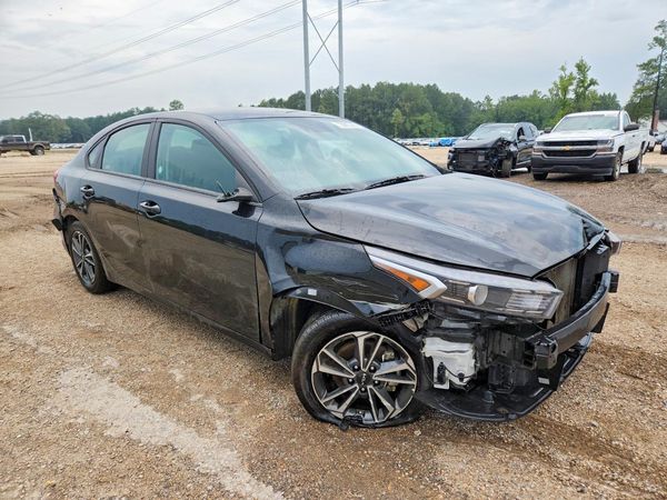 2024 KIA FORTE LX, LXS — Passenger 3/4