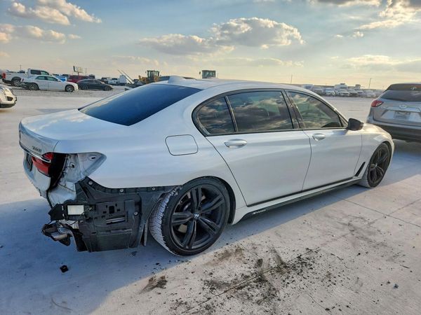 2019 BMW 750