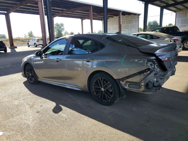 2025 TOYOTA CAMRY
