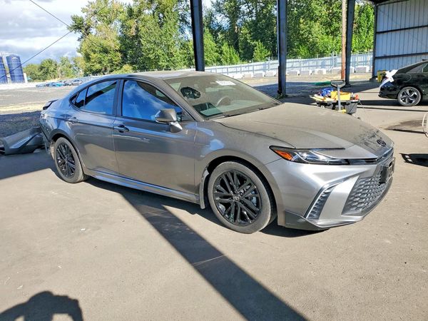 2025 TOYOTA CAMRY