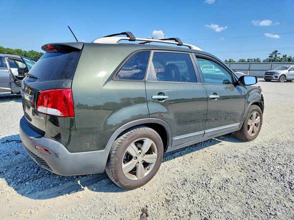 2013 KIA SORENTO