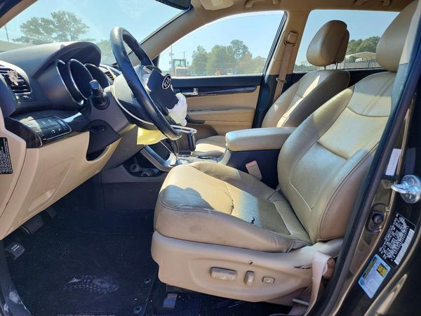 2013 KIA SORENTO