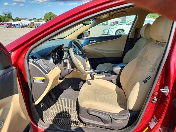 2012 HYUNDAI SONATA