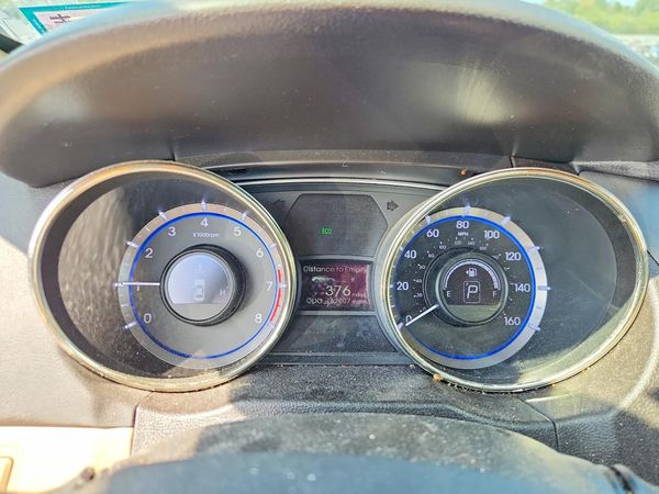 2012 HYUNDAI SONATA