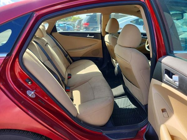 2012 HYUNDAI SONATA