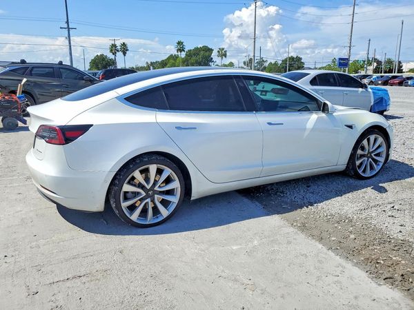 2020 TESLA MODEL 3
