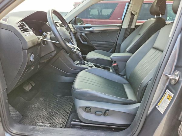 2022 VOLKSWAGEN TIGUAN 4Motion SE