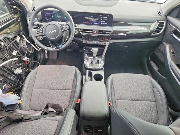 2025 KIA SELTOS S, X-Line