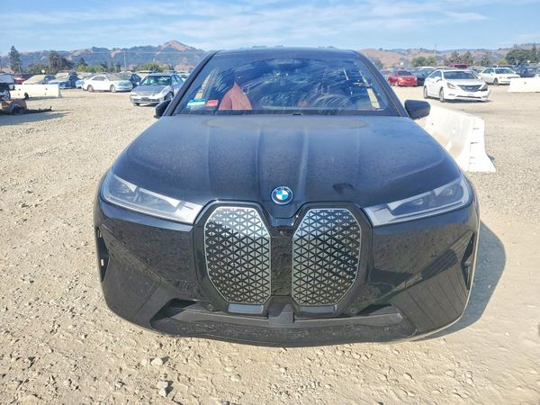 2024 BMW IX