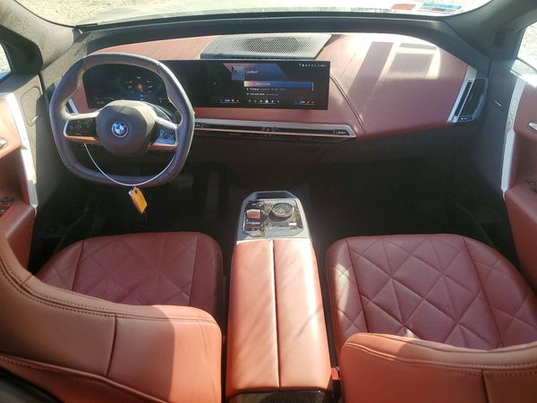 2024 BMW IX