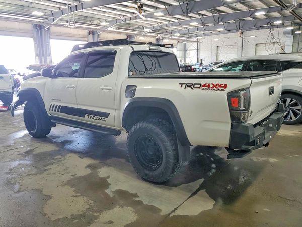 2017 TOYOTA TACOMA