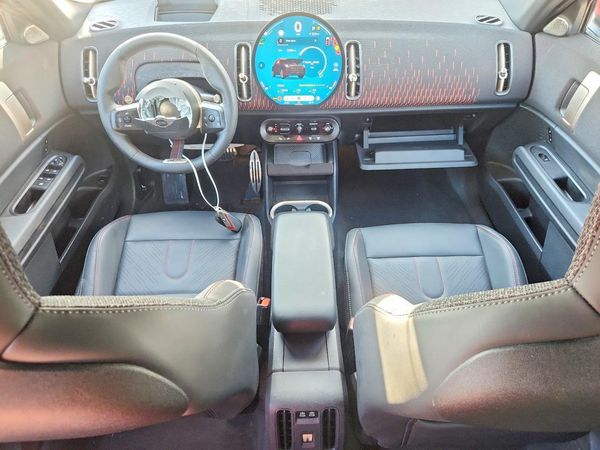 2025 MINI COUNTRYMAN