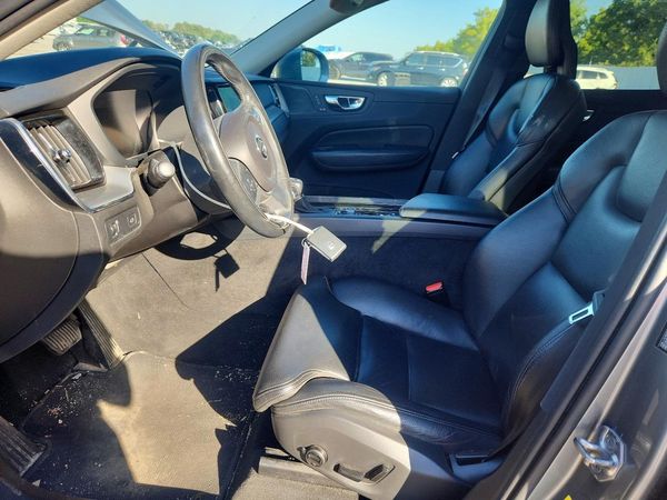 2019 VOLVO XC60