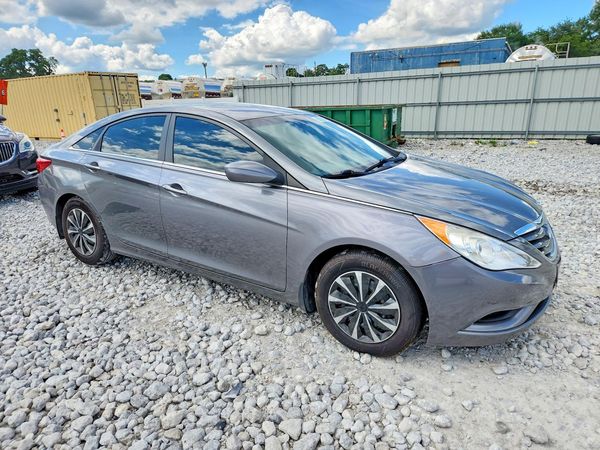 2013 HYUNDAI SONATA GLS/ GLS Popular