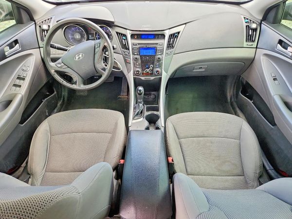 2013 HYUNDAI SONATA GLS/ GLS Popular