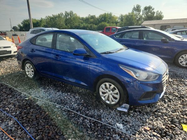 2018 HYUNDAI ACCENT SE and SEL