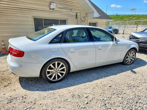 2013 AUDI A4 quattro Premium Plus