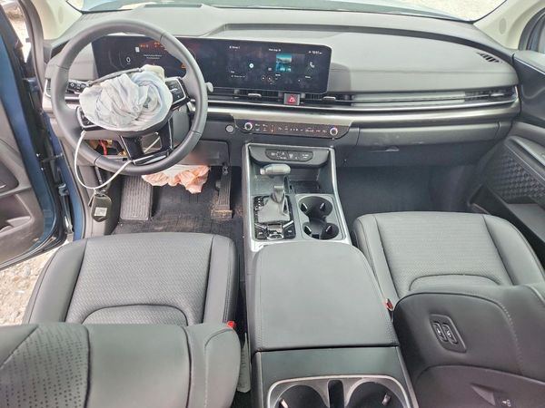 2025 KIA CARNIVAL