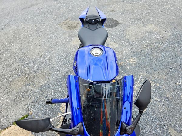 2025 YAMAHA YZFR7
