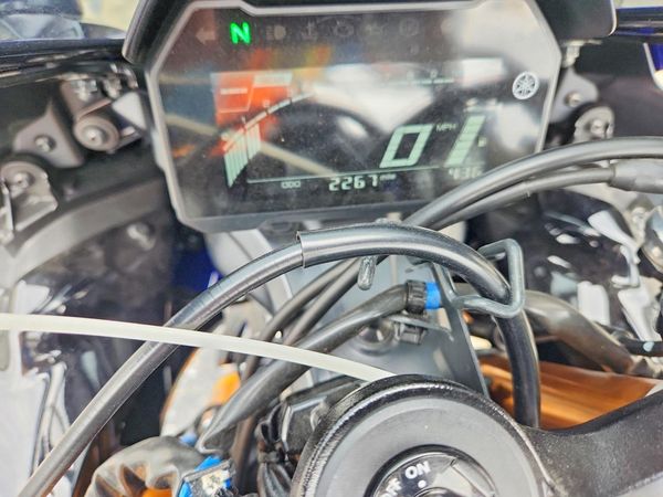 2025 YAMAHA YZFR7