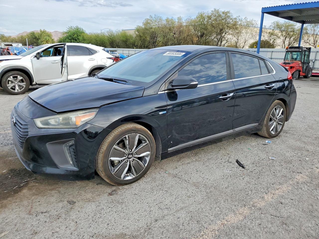 2018 HYUNDAI IONIQ Limited (HEV)