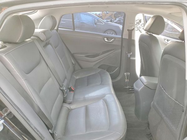 2018 HYUNDAI IONIQ Limited (HEV)