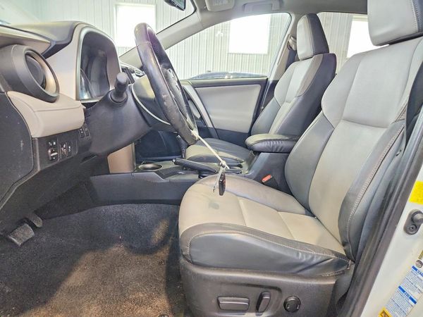 2015 TOYOTA RAV4 Limited (G Grade) — DENT