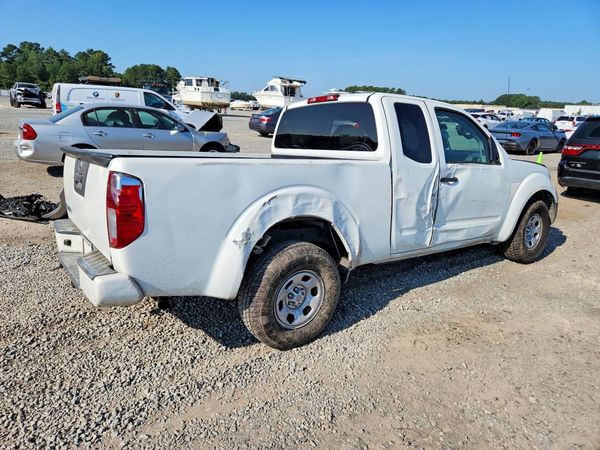2018 NISSAN FRONTIER