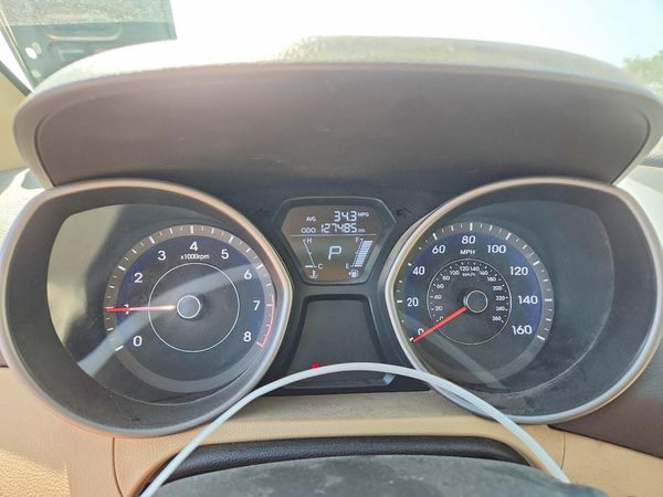 2013 HYUNDAI ELANTRA