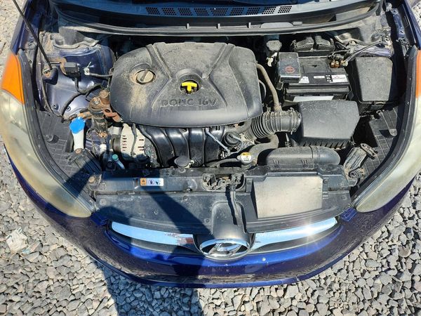 2013 HYUNDAI ELANTRA
