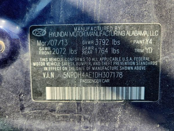 2013 HYUNDAI ELANTRA