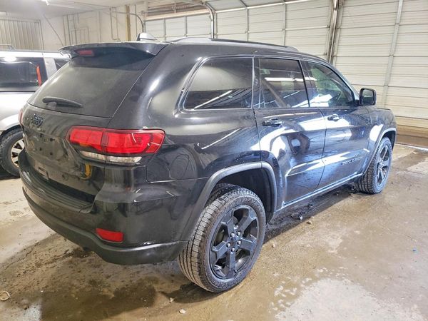 2018 JEEP GRAND CHEROKEE Laredo